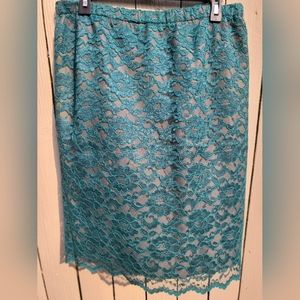 Lace pencil skirt